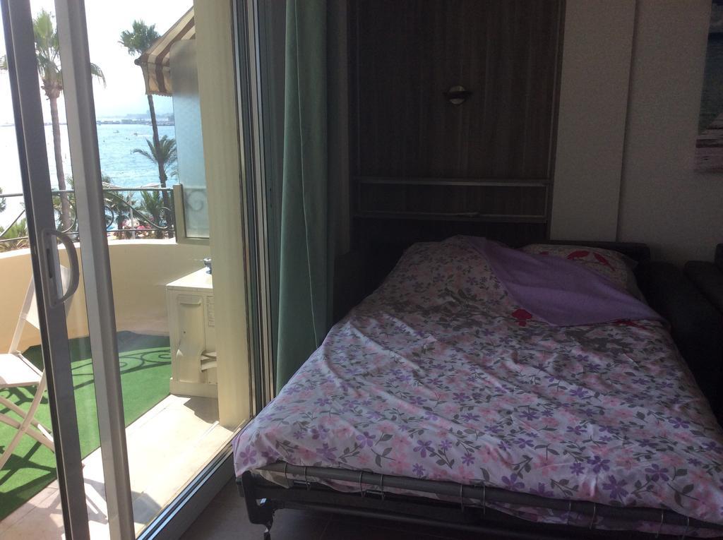 Studio On The Croisette With Sea View Appartamento *